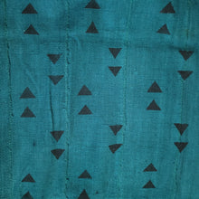 Load image into Gallery viewer, Green with Black Triangle Mud Cloth