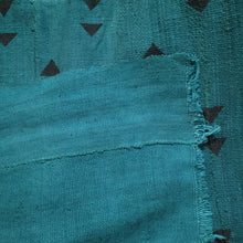Load image into Gallery viewer, Green with Black Triangle Mud Cloth