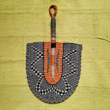 Load image into Gallery viewer, Bolga Woven Fan