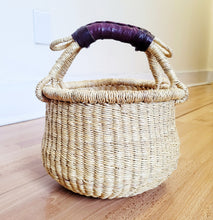 Load image into Gallery viewer, Small Round Bolga Baskets-Natural