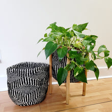 Load image into Gallery viewer, Planters