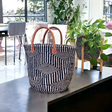 Load image into Gallery viewer, Planters