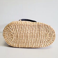 Load image into Gallery viewer, Small Bolga Basket -Natural
